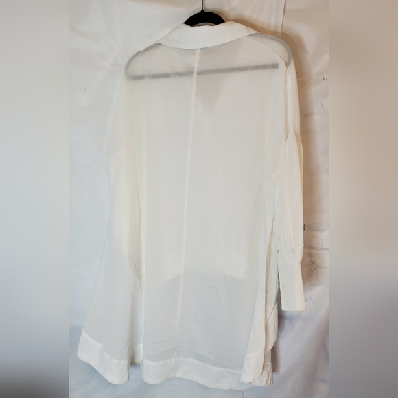 Patrizia Lucia Size Small/Medium Asymmetrical White Blouse NWT - Picture 2 of 9
